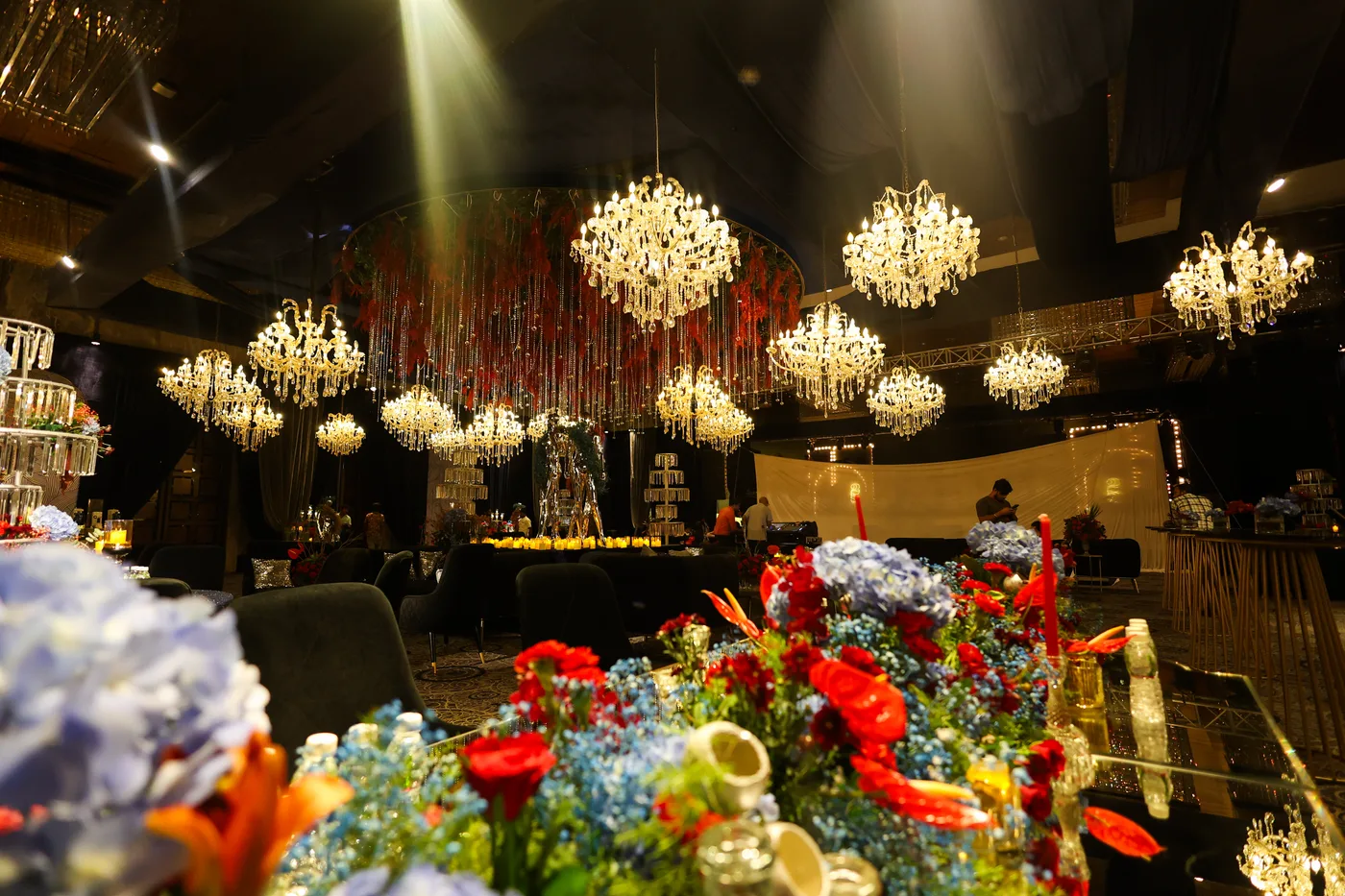 Anniversary event décor by Designs by Aayushi, New Delhi