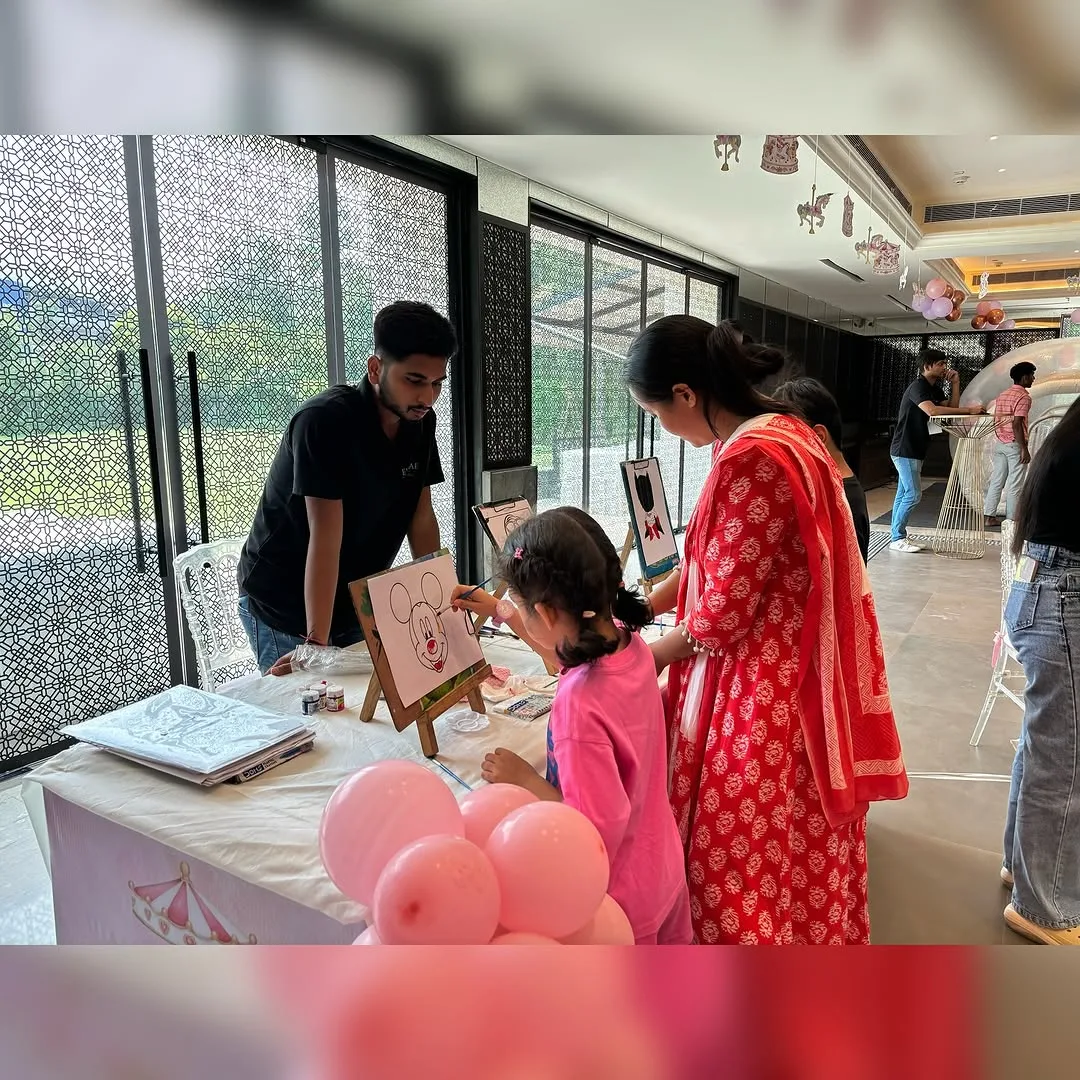 Birthday event décor by Designs by Aayushi, New Delhi