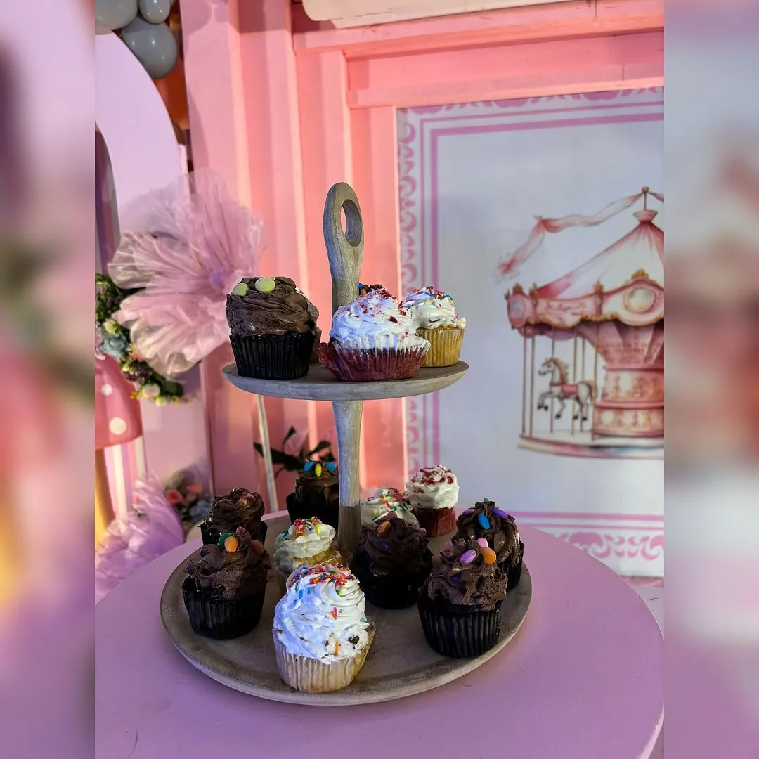 Birthday event décor by Designs by Aayushi, New Delhi