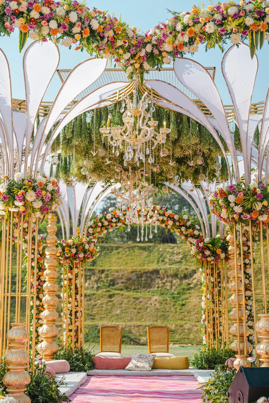 Lawn wedding décor by Designs by Aayushi, New Delhi