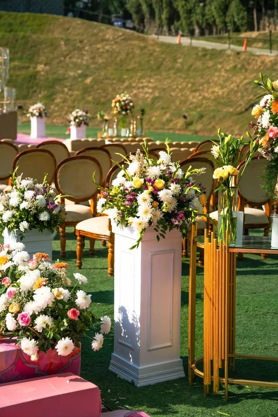 Lawn wedding décor by Designs by Aayushi, New Delhi