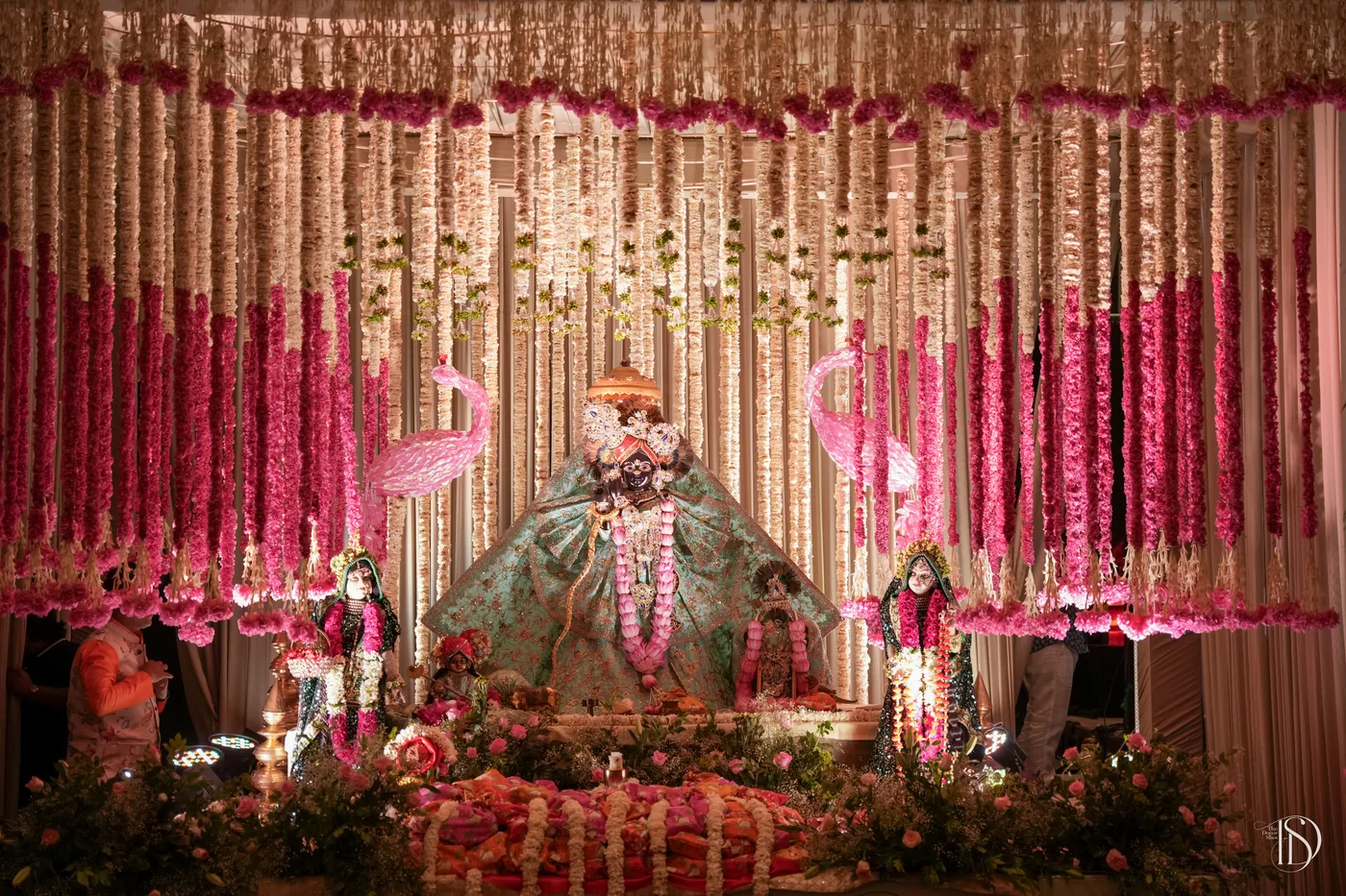Spiritual event décor by Designs by Aayushi, New Delhi